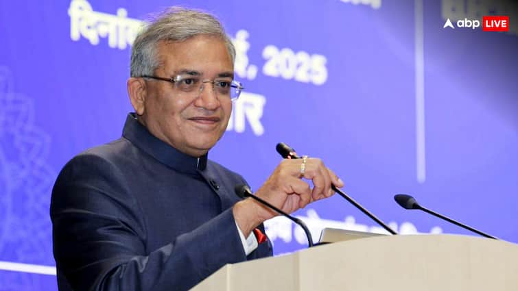 eci takes action on 345 registered unrecognized political parties ahead of bihar assembly elections