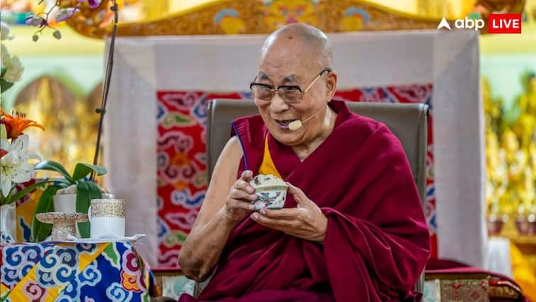 ‘दुश्मनों में भी देखें इंसान, करुणा से ही आएगा शांति का रास्ता ‘, दलाई लामा ने विश्व युद्ध को लेकर कह दी ये बात