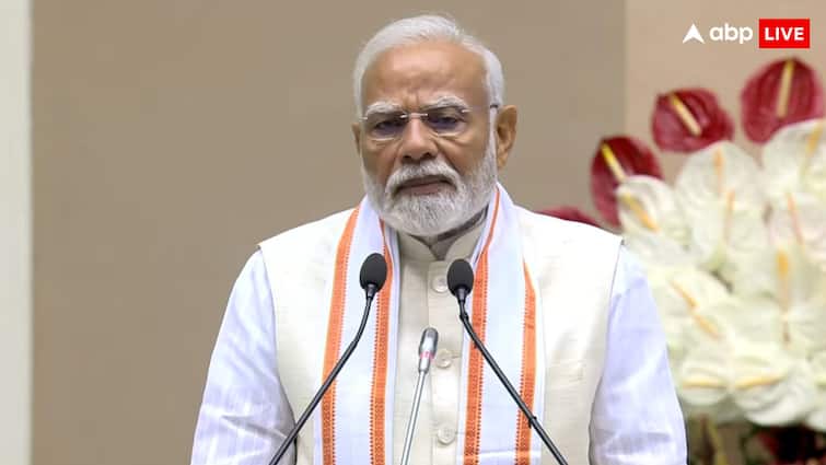 महिसागर पुल हादसे पर PM मोदी ने जाहिर किया दुख, मृतकों के परिजानों को मिलेगी 2 लाख की सहायता राशि