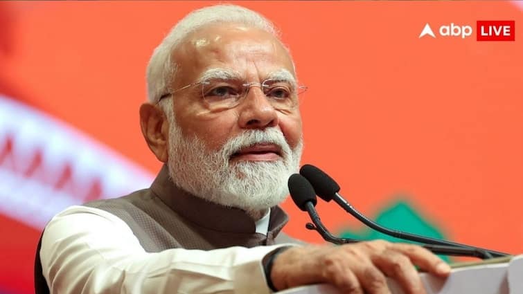 PM Modi Bangalore Visit: 3 वंदे भारत को हरी झंडी, मेट्रो की येलो लाइन का उद्घाटन और तीसरे फेज की आधारशिला… बेंगलुरु को क्या-क्या सौगात देंगे PM मोदी?