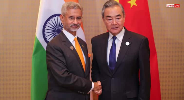 ‘दोनों ने कठिन समय देखा, अब आगे बढ़ना चाहते हैं’, चीनी विदेश मंत्री वांग यी से मीटिंग में बोले एस जयशंकर