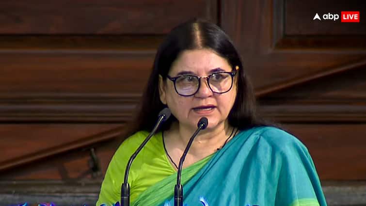 ‘पेरिस में जब आवारा कुत्ते हटाए गए तो…’, मेनका गांधी ने सुप्रीम कोर्ट के आदेश को लेकर पलटे इतिहास के पन्ने